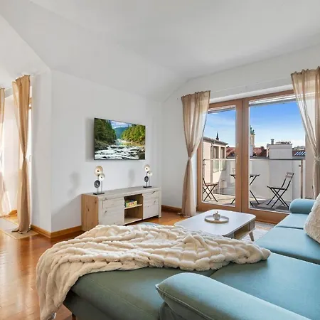 Apartament Urban Elegance Retreat *